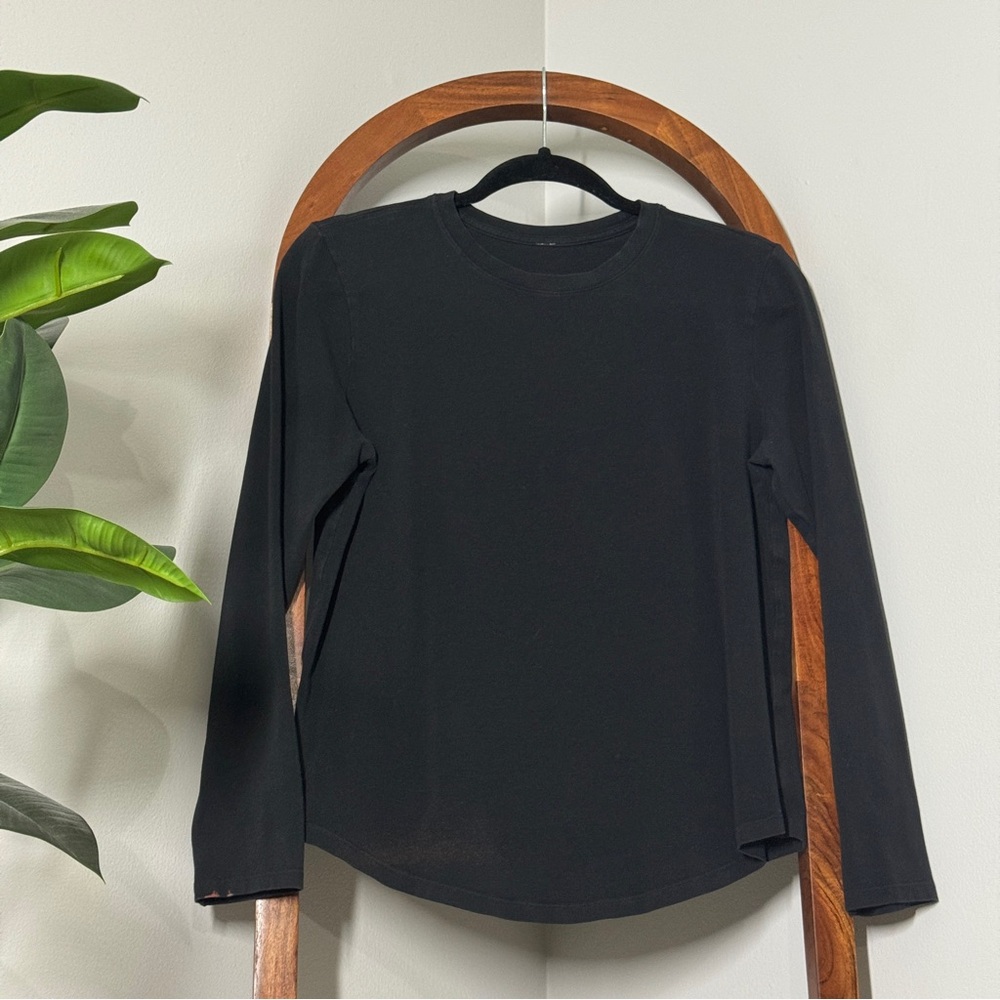 Lululemon SMALL Black Long Sleeve Athletic Tee Shirt